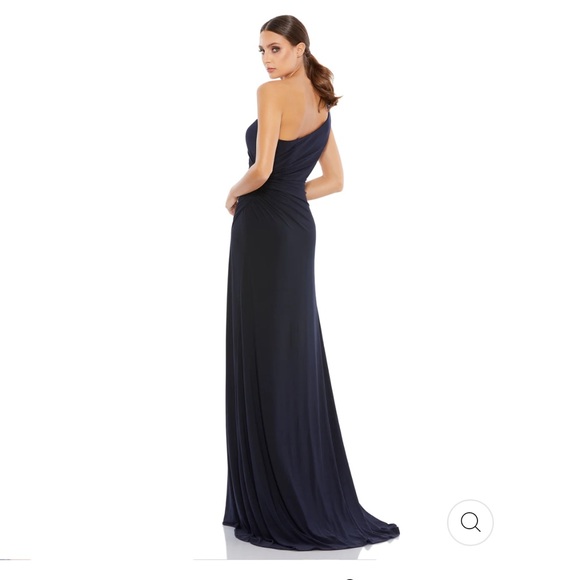 NWT Ieena for Mac Duggal 26163 One Shoulder Ruched Jersey Gown Midnight Size 4 - Picture 2 of 12